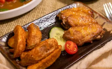 香炸柚子雞中翼配薯角