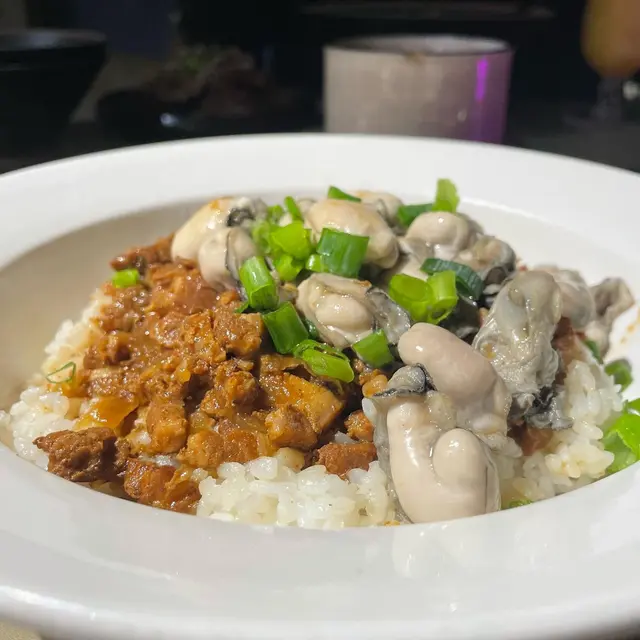 戀上蚵仔滷肉飯