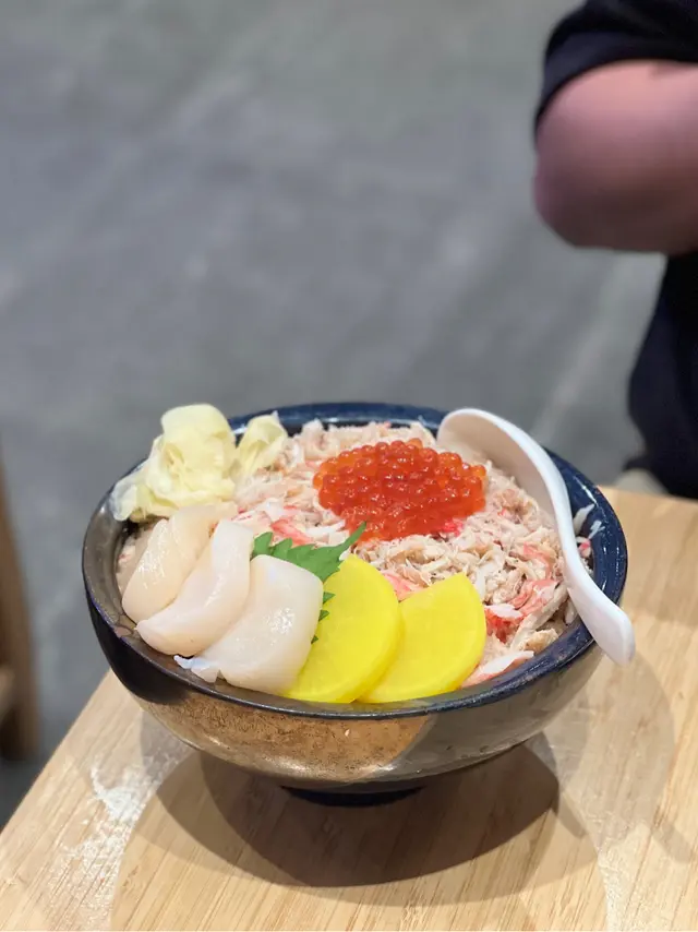 北海道帆立貝松葉蟹丼