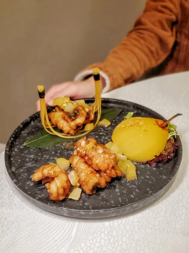 桂花雪梨脆鱔球