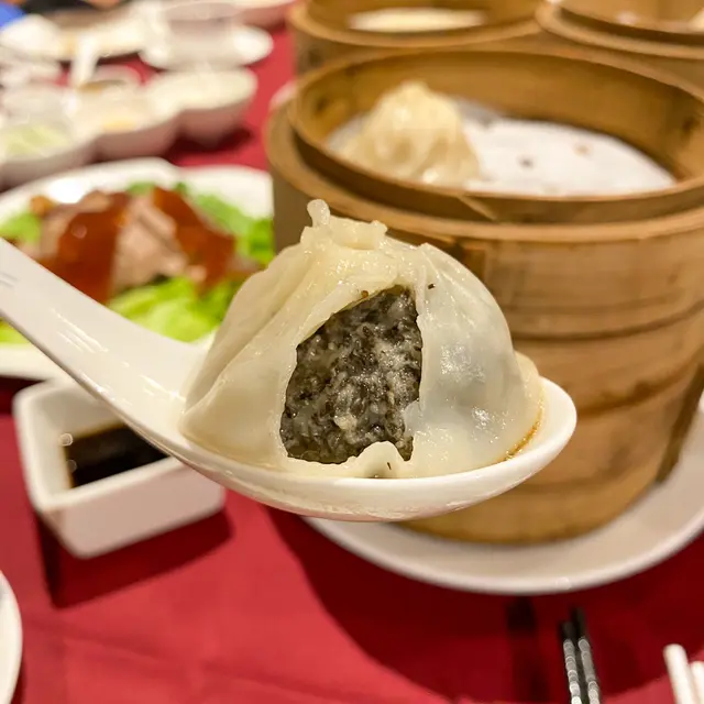 黑松露小籠包