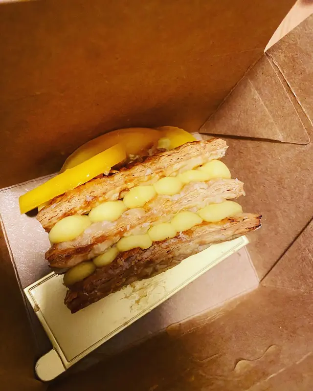 有個外賣🥡盒仔