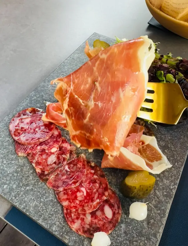 神話屋意式火腿拼盤