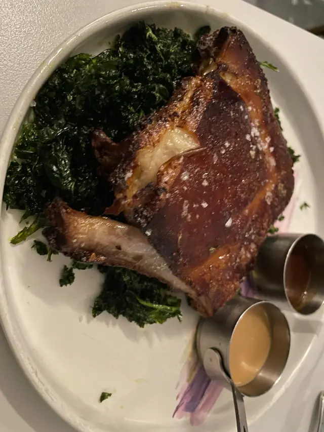 傳統西班牙烤乳豬