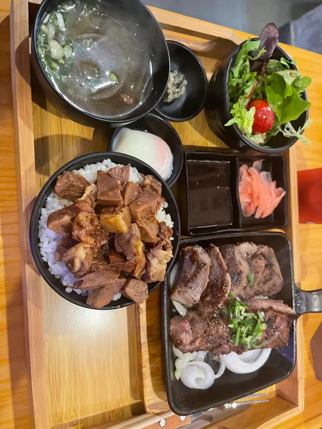 二重牛舌+牛舌筋溫泉蛋丼