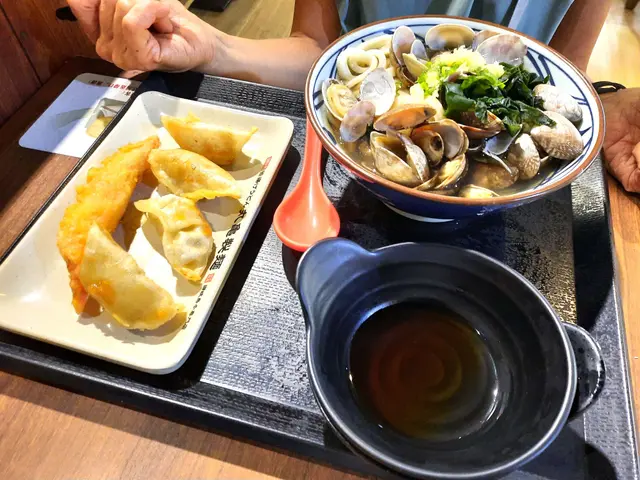 和風蜆肉烏冬、蟹棒天婦羅、日式炸餃子