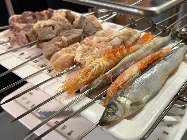 海鮮🦞控必點吧 多春魚和蝦們都厚實 實實在在