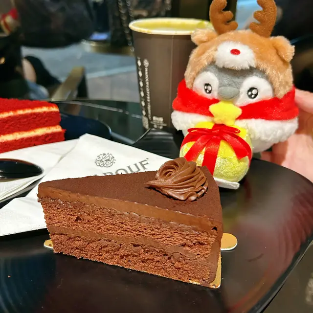 Classic Dark Chocolate Cake