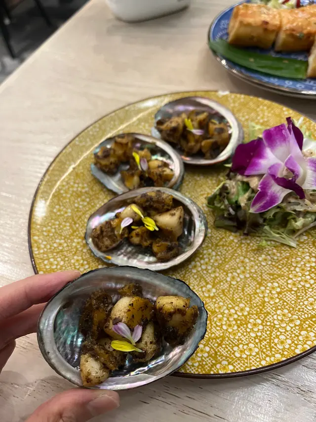 黑松露香煎鮑魚