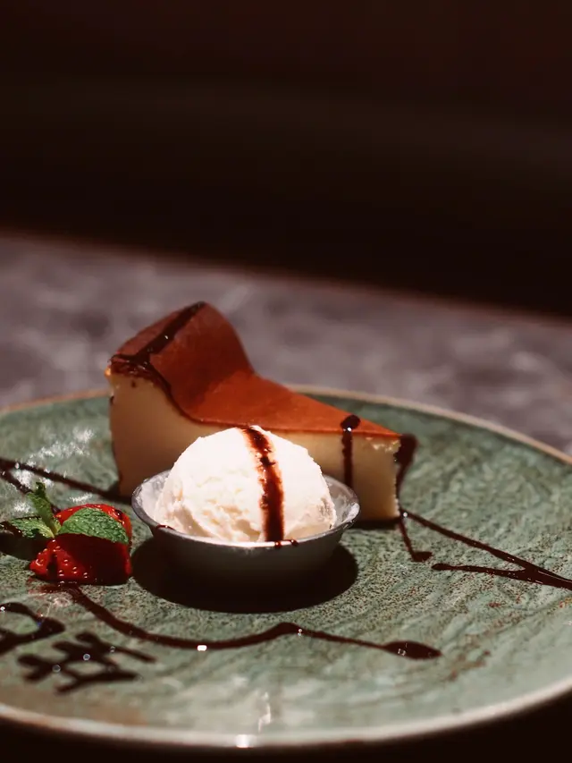 芝士蛋糕配雪糕