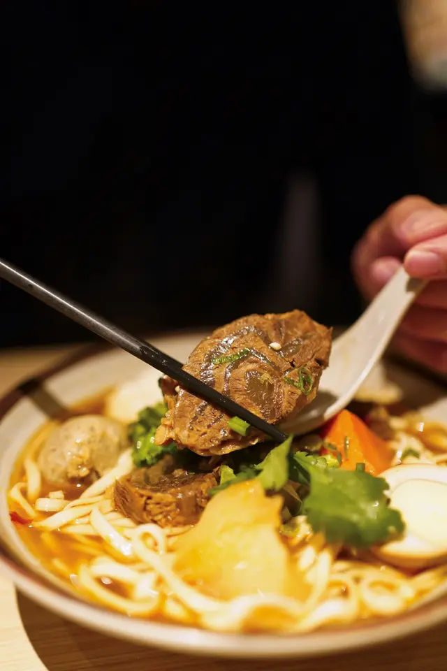 豐盛台灣牛肉湯麵