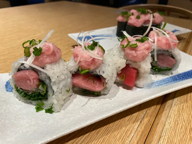 特級香蔥吞拿魚腩卷