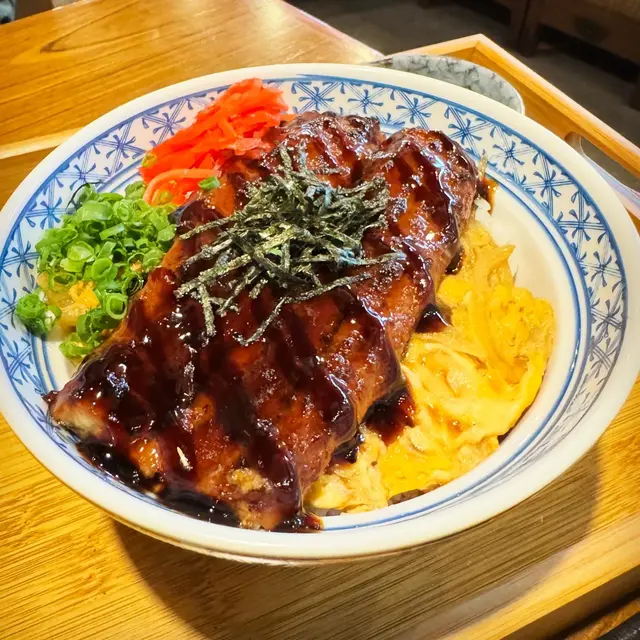 蒲燒鰻魚滑蛋丼定食