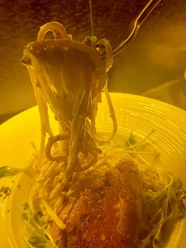 三文魚子海膽忌廉蘑菇意粉