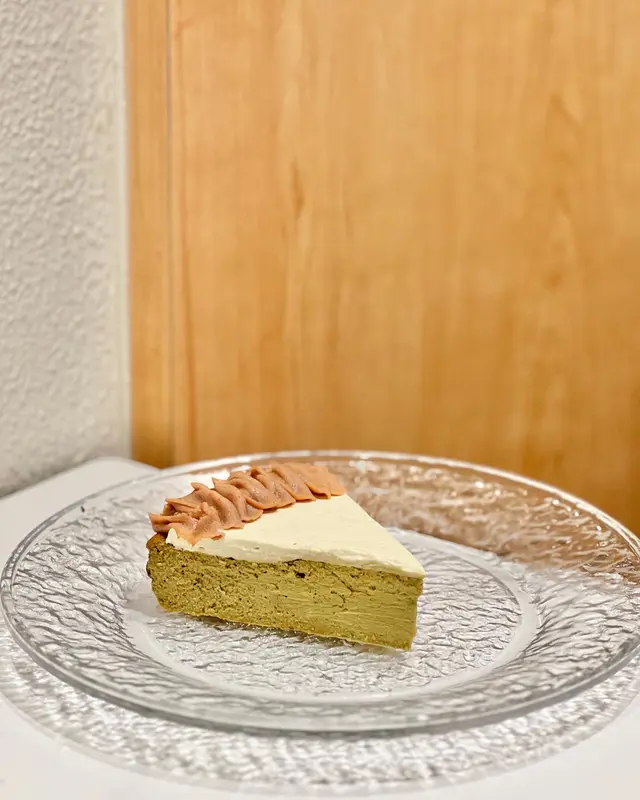 焙茶栗子巴斯克蛋糕