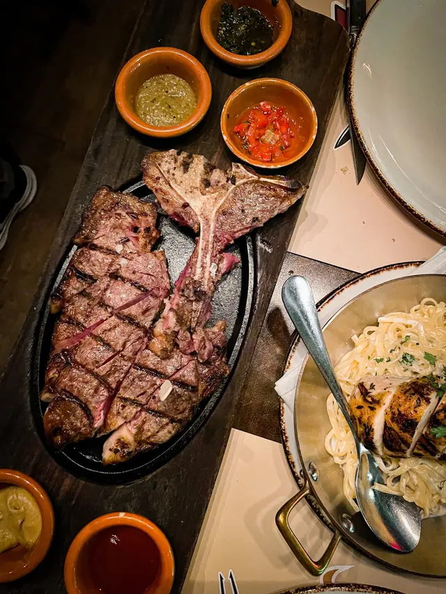 𝚃 𝙱𝙾𝙽𝙴