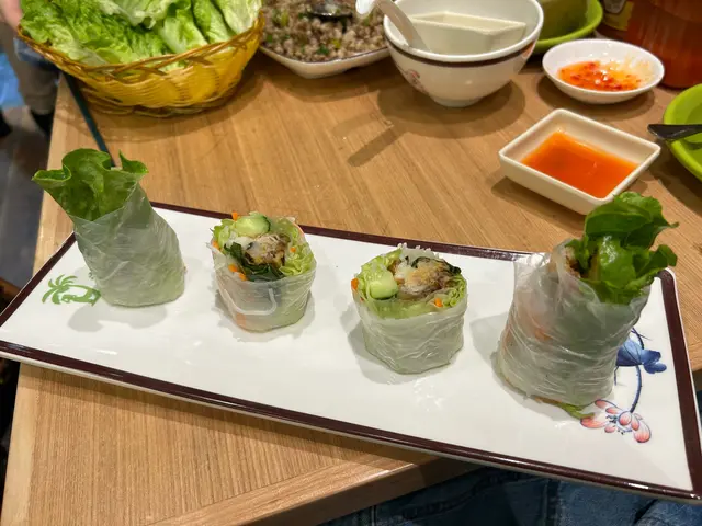 牛油果軟殼蟹米子卷