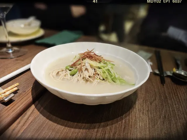 淮揚雞火煮乾絲（$168）