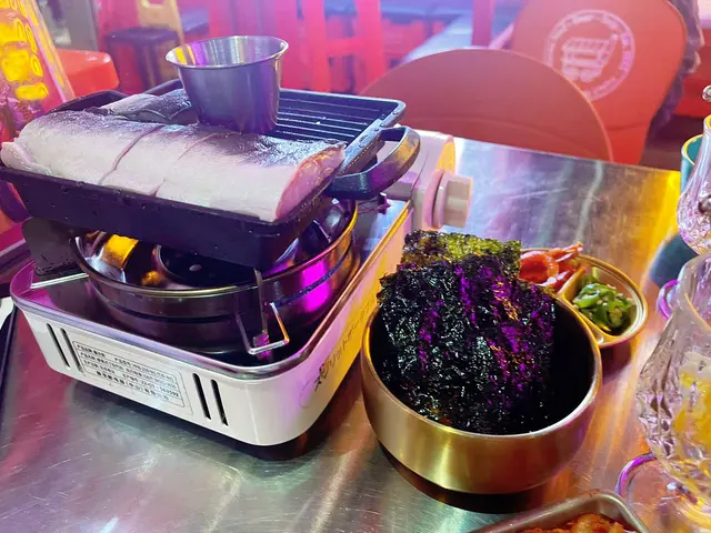 鐵板燒韓式鰻魚配烤紫菜