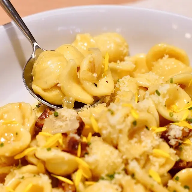 培根蛋黃奶油貓耳麵