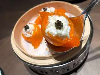 魚子醬賽螃蟹餃