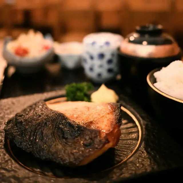 銀鱈魚西京燒定食