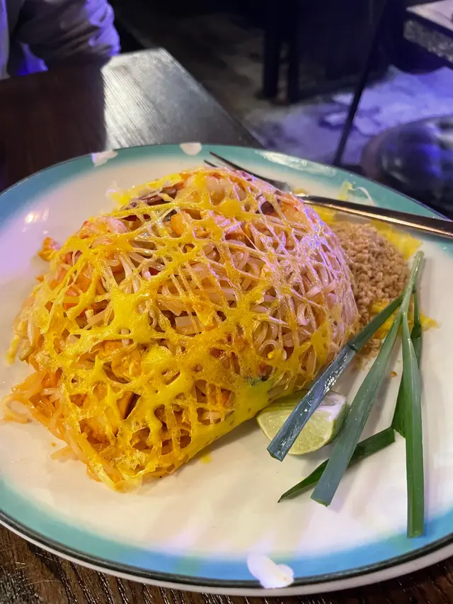 泰式鮮蝦炒金邊粉