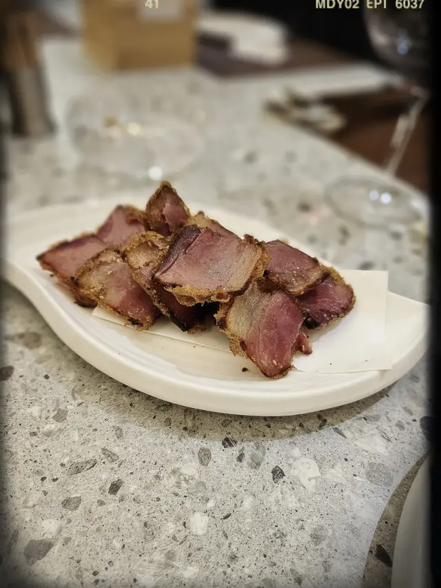 特色八小碟之一哥燒雲腿