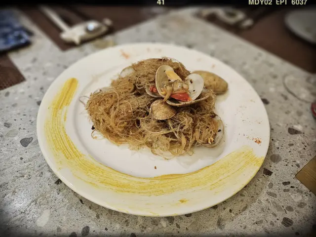 蝦米醬粉絲炒花蛤皇