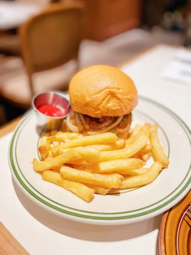 MexicanBeefBurger & Chips