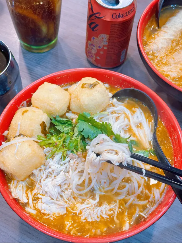 +雞絲$9、金菇$9、豆卜$9