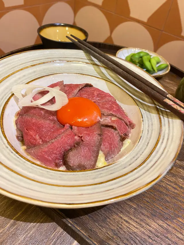 京蔥牛柳壽喜燒汁忌廉飯