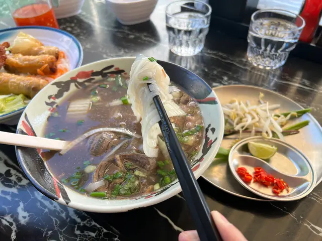 湖越生熟牛肉湯粉