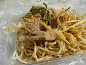 手撕雞冷麵
