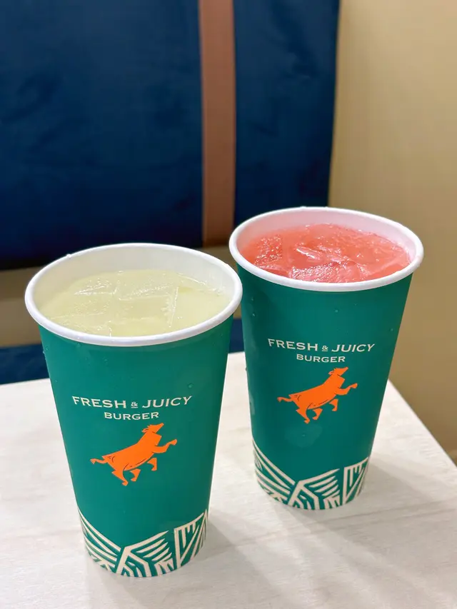 N+ SPARKLING LEMONADE、SPARKLING GUAVA LEMONADE