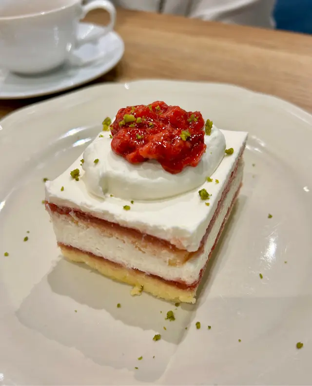 草莓鮮忌廉蛋糕