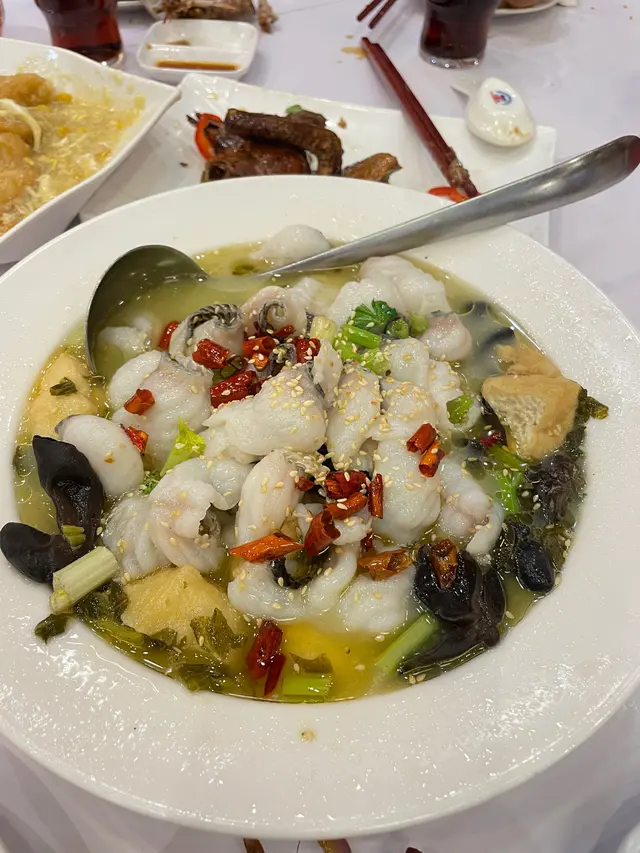 魚片燙得剛剛好，超嫩