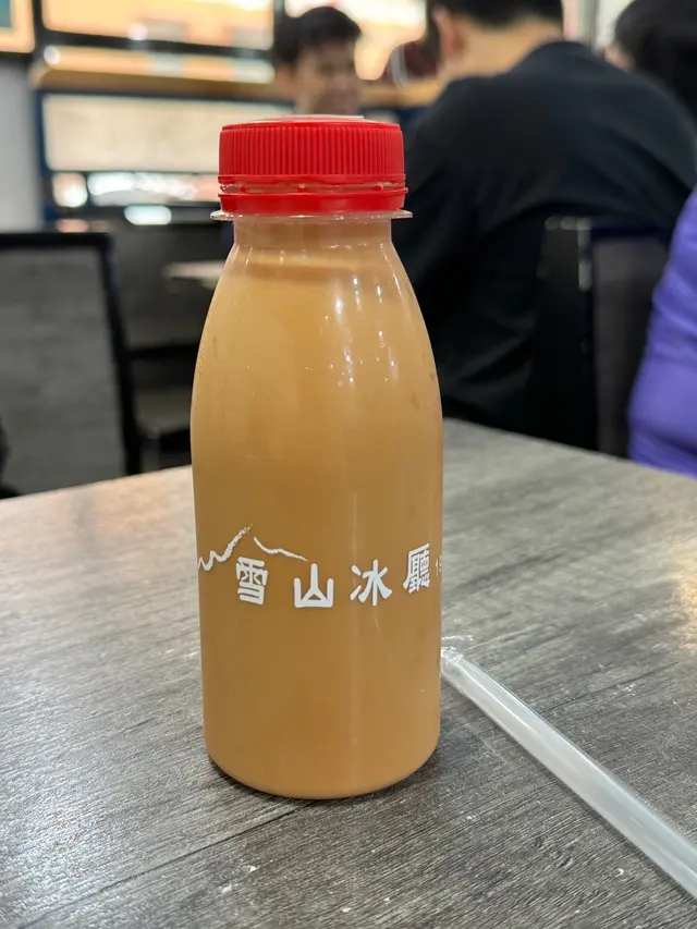 一定要加～～用了樽去組裝 但味道還很香濃 厚身而且保有茶記的 港式奶茶香與茶澀～ 超加分！！