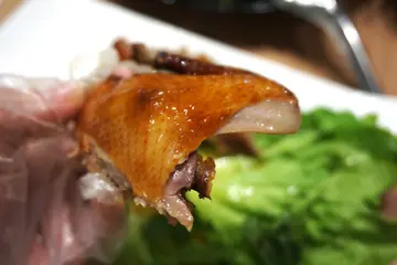 「龙华酒店」乳鸽