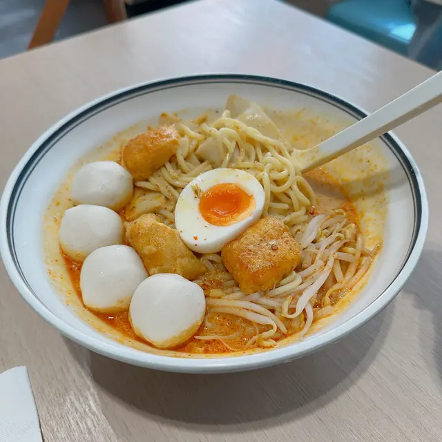 新加坡魚蛋喇沙麵