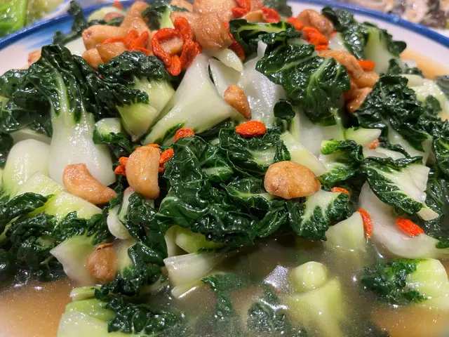 高湯杞子浸菜苗