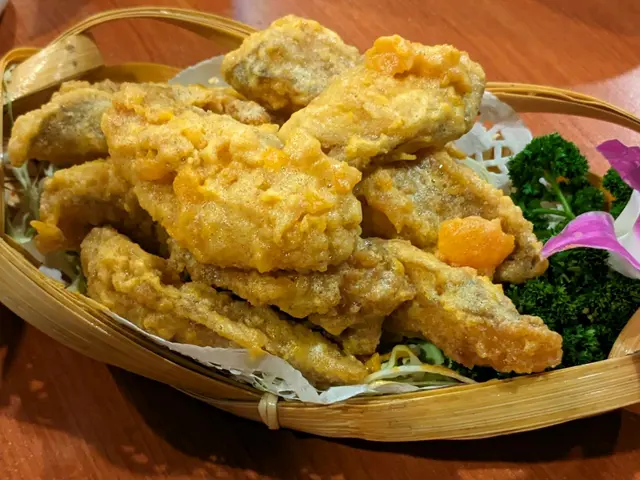 金沙蛋黃九肚魚