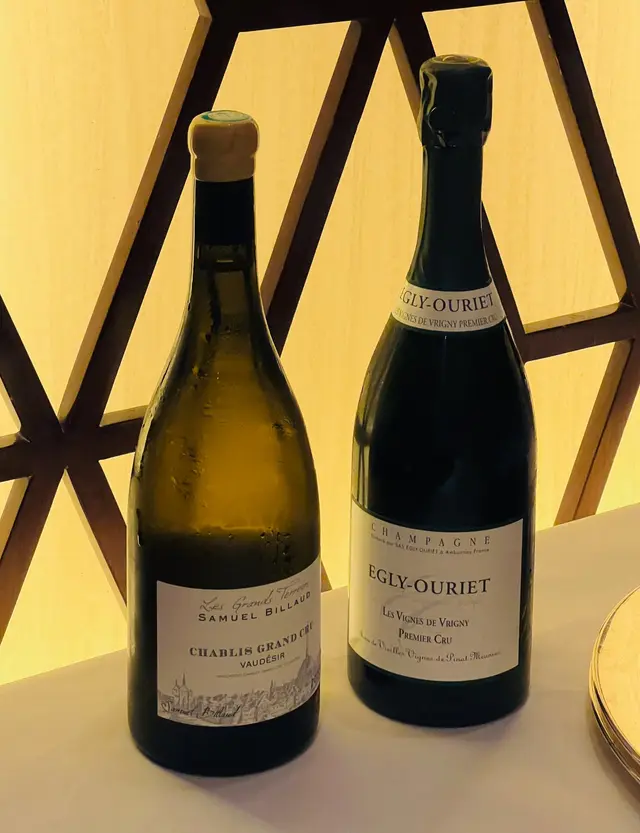 自帶酒 Champagne + Chablis