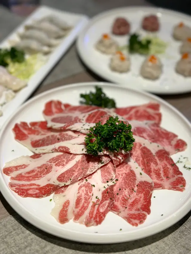 #foodie #FoodieLife #openricehk #DiningExperience #lovefood #eat #火鍋 #橡果豬 