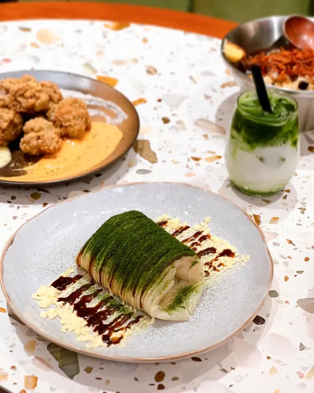 海鮮炒王子麵蛋餅