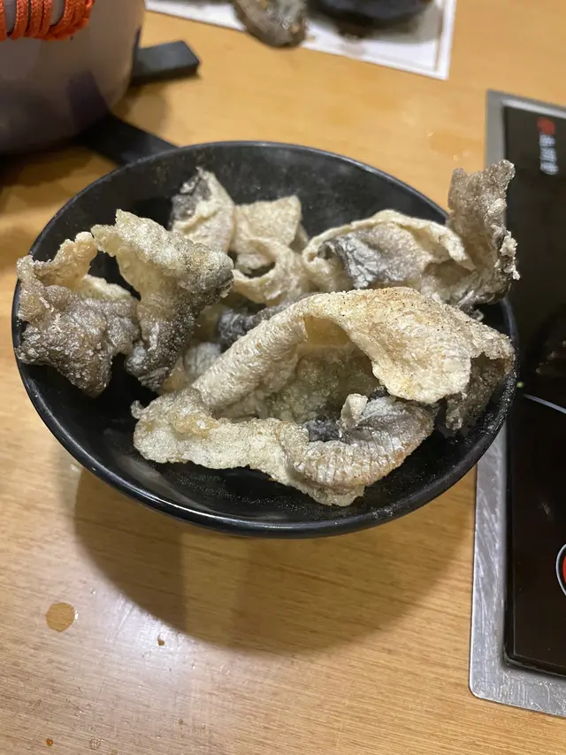 魚皮即炸鬆脆值得推介