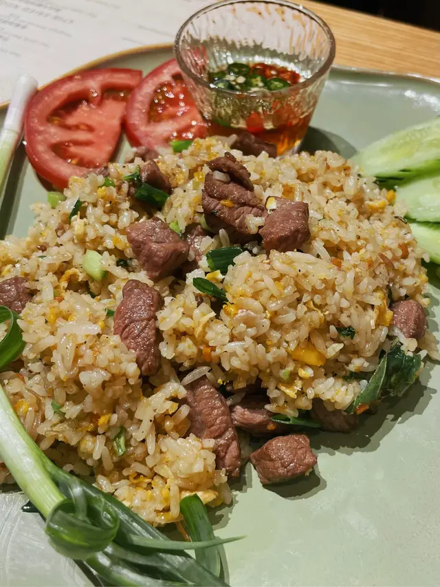 泰式香葉和牛炒飯