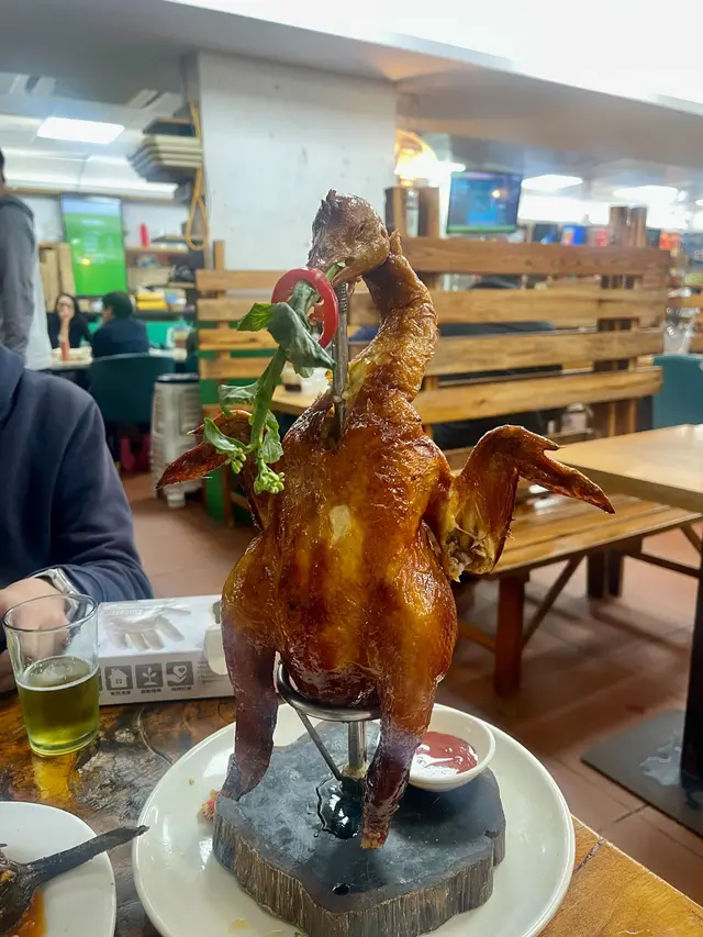 一定要試，有驚喜，自己手撕先好味，隻雞好靚好好食