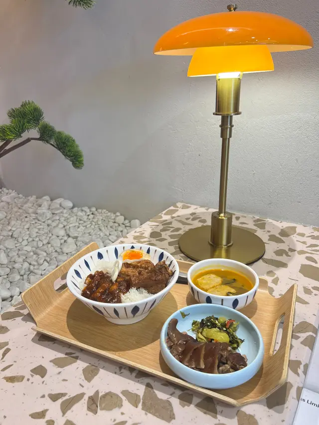 阿嫲無骨豬手便當