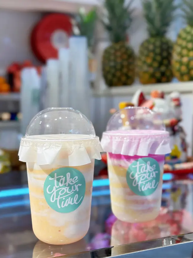 木瓜優格果昔 & 芒果紅火龍優格果昔